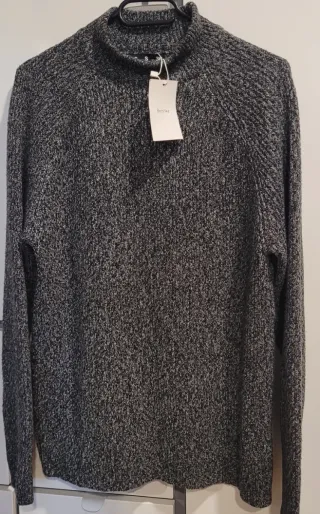 Jersey Bershka gris talla S de chico