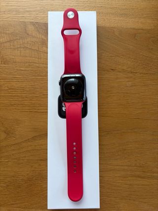 Apple Watch SE 44mm Space Gray Aluminum GPS