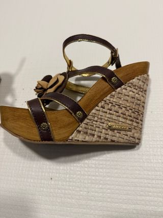 Cuñas Made in Italy Marrones y Doradas