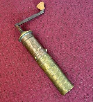 Molinillo de café antiguo estilo otomano