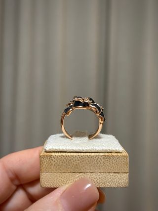 Anillo Flor Oro Rosa Circonitas Negras