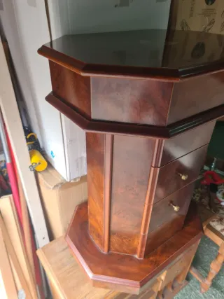 Antiguo mueble joyero de madera