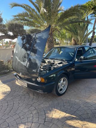 BMW 535i E34 Gasolina – Clásico en excelente estad
