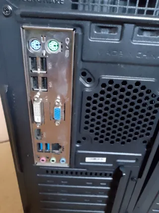 2 PC Desktop Veloci Affidabili