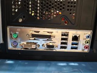 Torre PC  (No funciona).