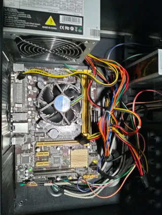 Torre PC  (No funciona).