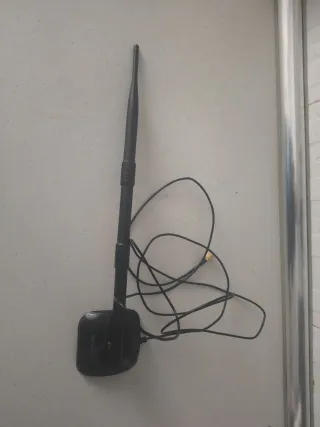 Antena WiFi Externa. Permite wifis lejanos