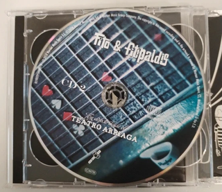 FITO Y FITIPALDIS, Directo en Teatro Arriaga, CD