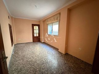 Casa en venta en Lucena