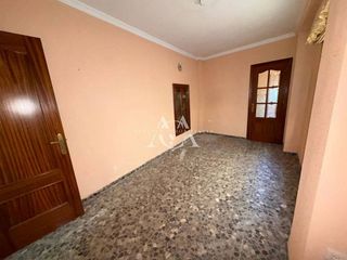 Casa en venta en Lucena