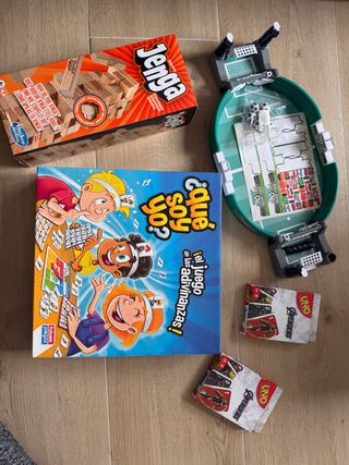 Lote Juguetes: Jenga, UNO Avengers, Futbolín