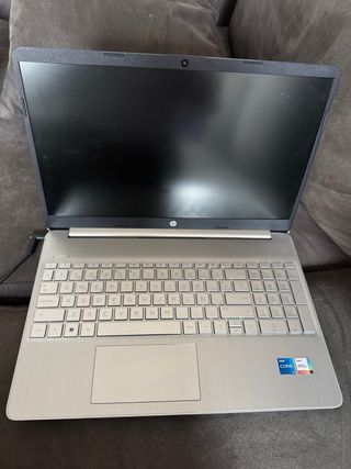 HP Laptop Plata y Negro