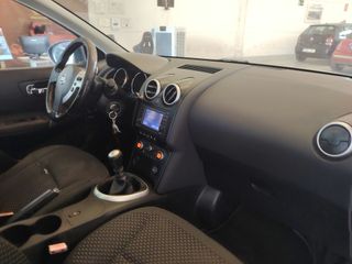 Nissan Qashqai+2 2010
