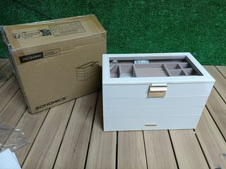 SONGMICS Caja Joyero con 4 Bandejas Apilables, Navidad, Caja de Joyas Grande, Tapa de Cristal Transparente, 17 x 28 x 18,3 cm, para Cajón de Tocador, Idea de Regalo, Blanco JBC164W01