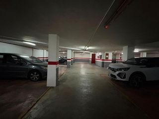 Garaje en venta en Zona Avenida al Vedat en Torrent