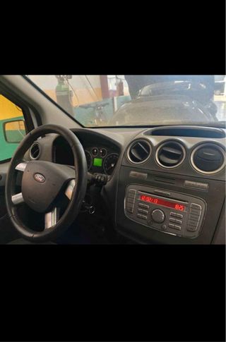 Ford Transit Connect 2013