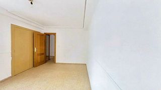 Piso en venta en Avenida de la Paz en Xirivella