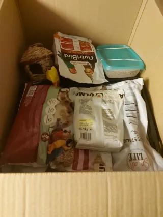 Jaula desmontable para pájaros con accesorios