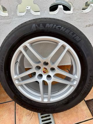 Llantas Porsche Originales con Neumáticos Michelin