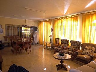 Chalet en venta en Petrer