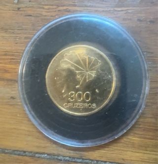 Moneda 300 Cruzeiros Brasil 1972 Oro