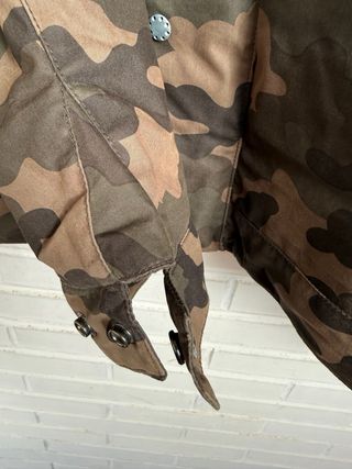 Chaquetón moto camuflaje Triumph talla L