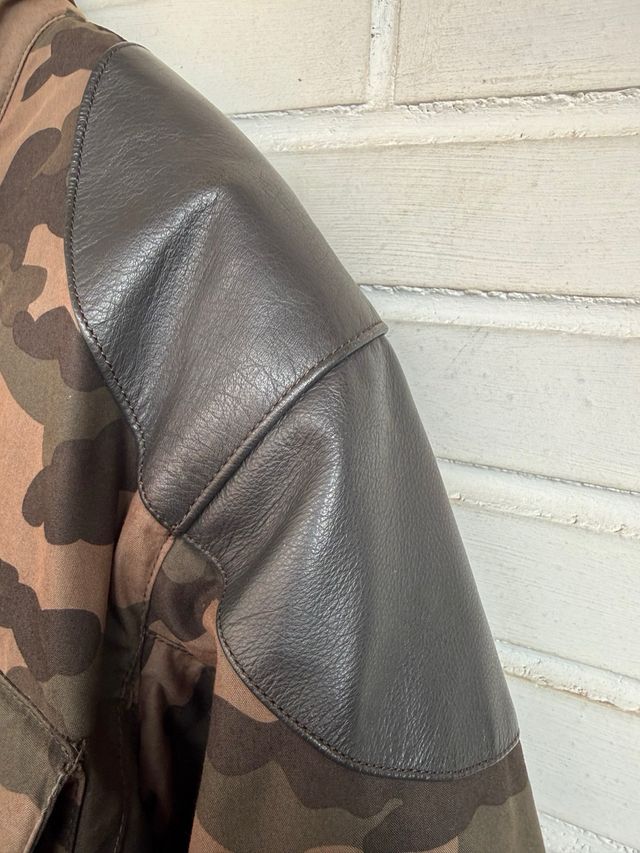 Chaquetón moto camuflaje Triumph talla L