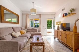 Piso en alquiler en Lomas de Marbella Club - Puente Romano en Marbella