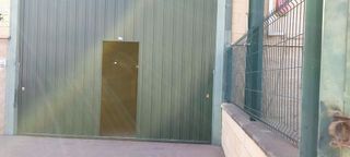 Nave industrial en alquiler en La Paz en Alcalá de Guadaira