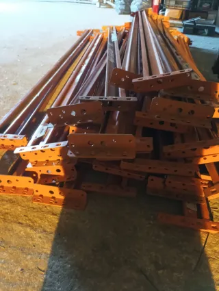 Baldas para estanterías industriales metálicas