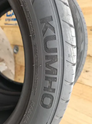 Vendo 2 Neumáticos de auto en buen estado