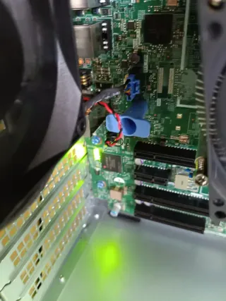 DELL PowerEdge T140 servidor 3,5 GHz 8 GB Torre