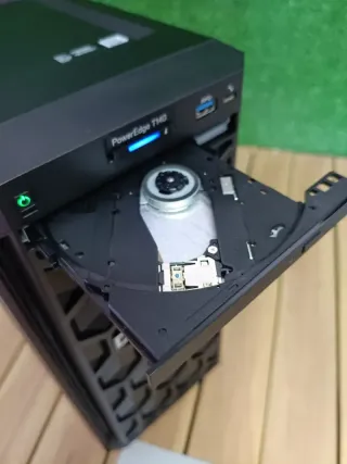 DELL PowerEdge T140 servidor 3,5 GHz 8 GB Torre