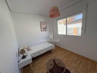 Casa adosada en alquiler en Onda