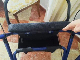 Andador FOR-TA azul con asiento