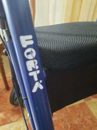 Andador FOR-TA azul con asiento