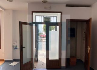 Local comercial en alquiler en Llerena