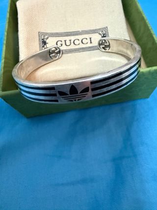 Pulsera plata Adidas x Gucci Edición Limitada