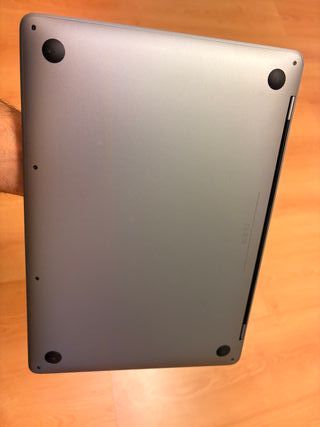 MacBook Pro 13" M2 2022 8GB/512GB Plata