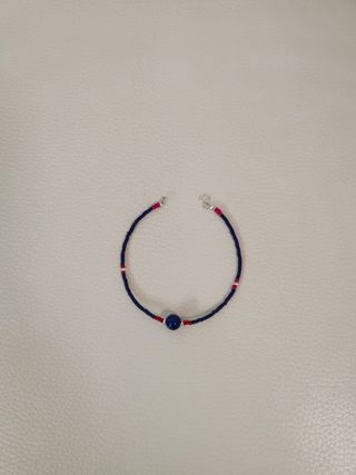 Pulsera plata con cierre y piedra azul