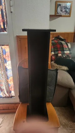 Mueble para CDs con puerta enrollable