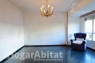 Piso en venta en Oliva pueblo en Oliva