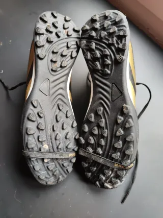 Botas Adidas Predator Talla 42 UN SOLO USO