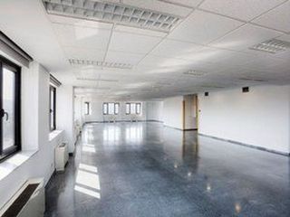 Oficina en alquiler en Santa Perpètua de Mogoda