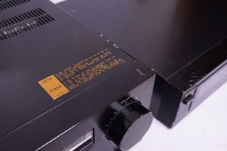 SOLO Sony TA-V710 Amplificador Integrado Negro