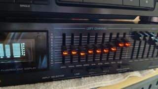 SOLO Sony TA-V710 Amplificador Integrado Negro