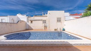 Casa en venta en La Siesta - El Salado - Torreta en Torrevieja