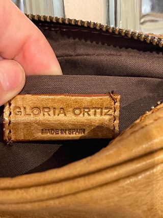 Mala Pele Castanha - Gloria Ortiz