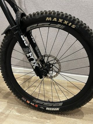 Juego Ruedas Mullet Carbono FSA