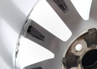 Llanta volkswagen 2368888 3g0601025bm passat 2.0